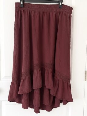 Torrid High-Low Maxi Skirt 1X Burgundy Sassafras Lace Trim Boho Flowy Pockets